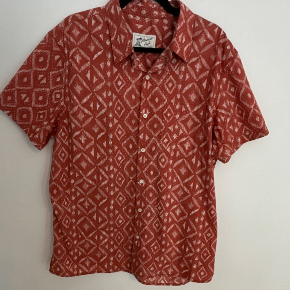 American‎ Eagle Outfitters Men's Red Geometric Cotton Blend Button-Up Shirt XL